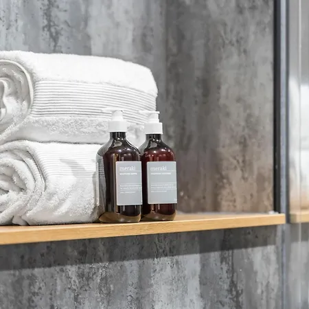 Stylish Flat In With Mezzanine Sleeps 4 By Purestay Апартаменти Лідс