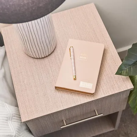 Stylish Flat In With Mezzanine Sleeps 4 By Purestay Апартаменти *