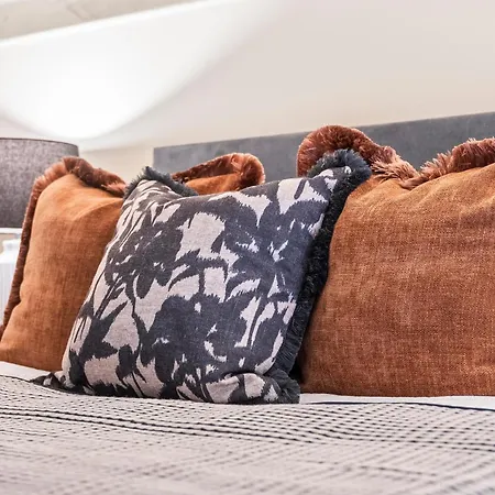 Апартаменти Stylish Flat In With Mezzanine Sleeps 4 By Purestay Лідс