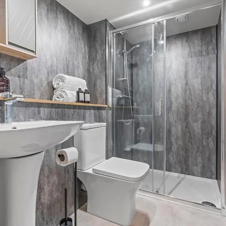 Appartamento Stylish Flat In With Mezzanine Sleeps 4 By Purestay *