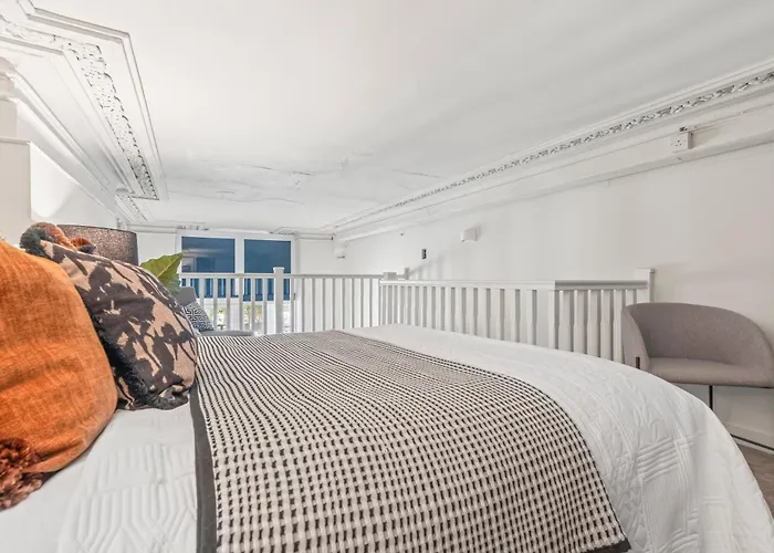 Stylish Flat In With Mezzanine Sleeps 4 By Purestay 公寓 利兹