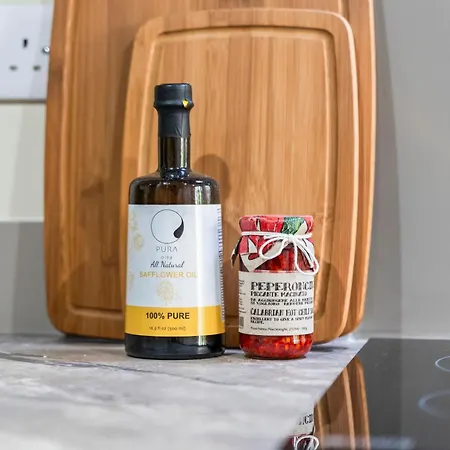 Stylish Flat In With Mezzanine Sleeps 4 By Purestay